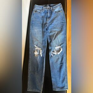 Hollister High Rise Mom Jeans size 1